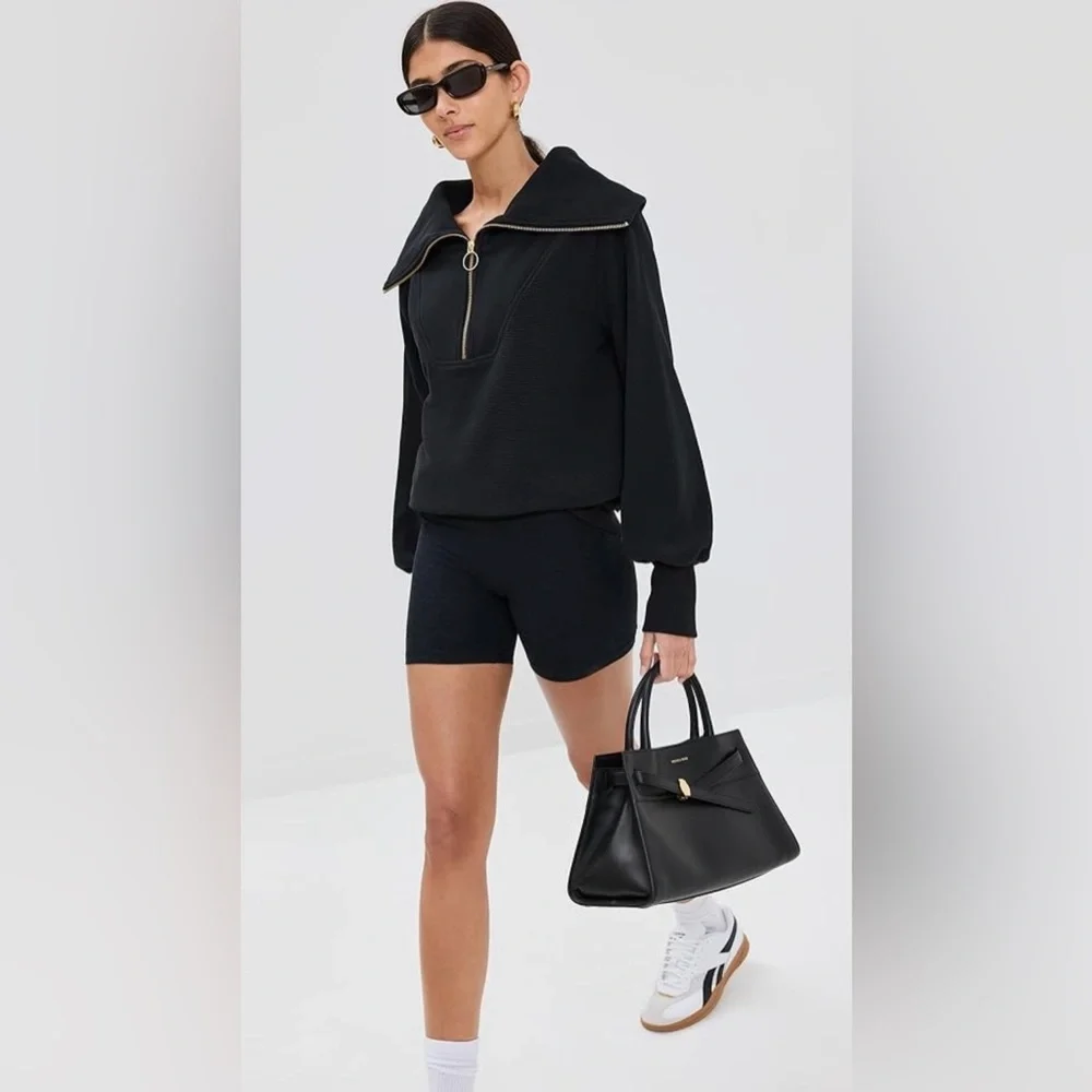 ▪️NWT Varley Vine Ribbed Half-Zip Sweatshirt in Black with Gold Zipper
